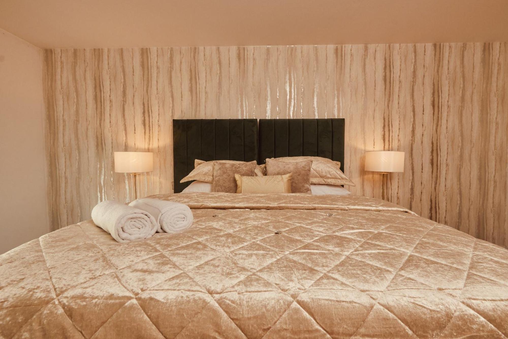 Central Leeds Dock Apt, Free Secure Parking! 2 Bed Bagian luar foto