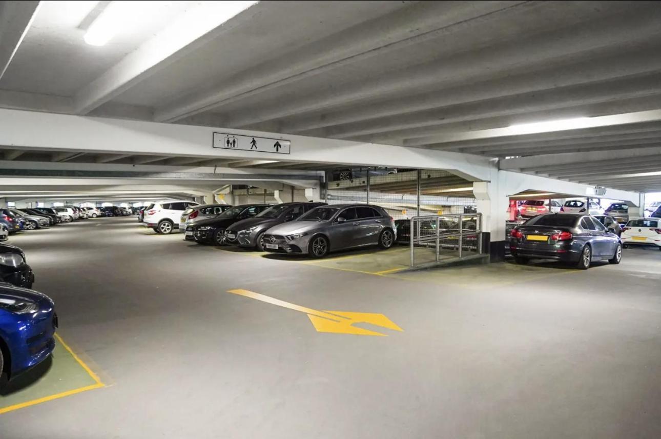 Central Leeds Dock Apt, Free Secure Parking! 2 Bed Bagian luar foto