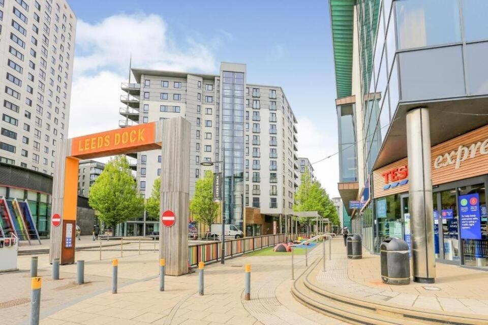 Central Leeds Dock Apt, Free Secure Parking! 2 Bed Bagian luar foto