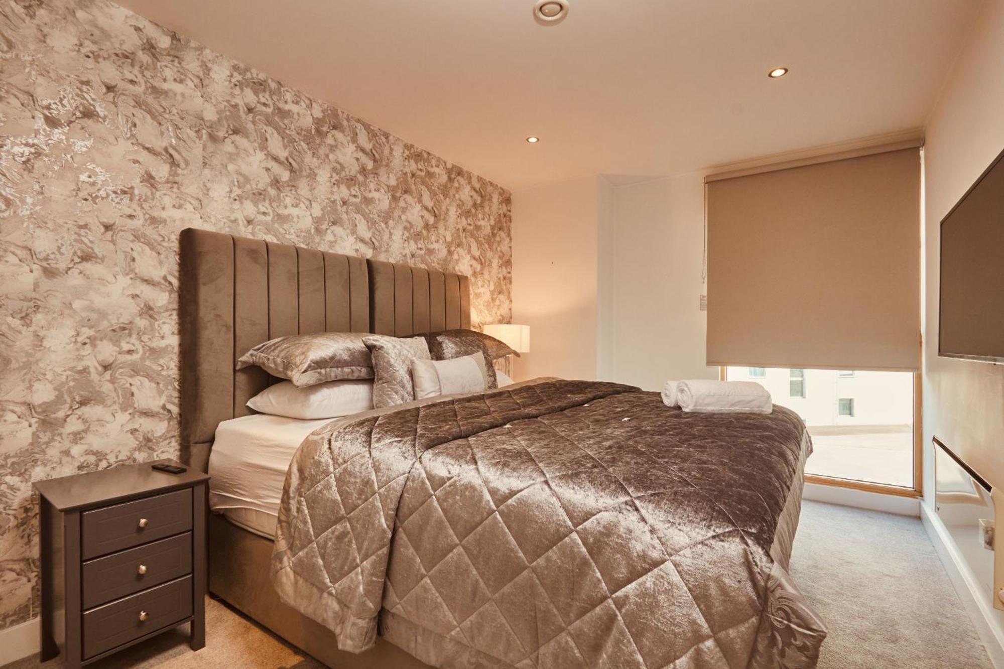 Central Leeds Dock Apt, Free Secure Parking! 2 Bed Bagian luar foto